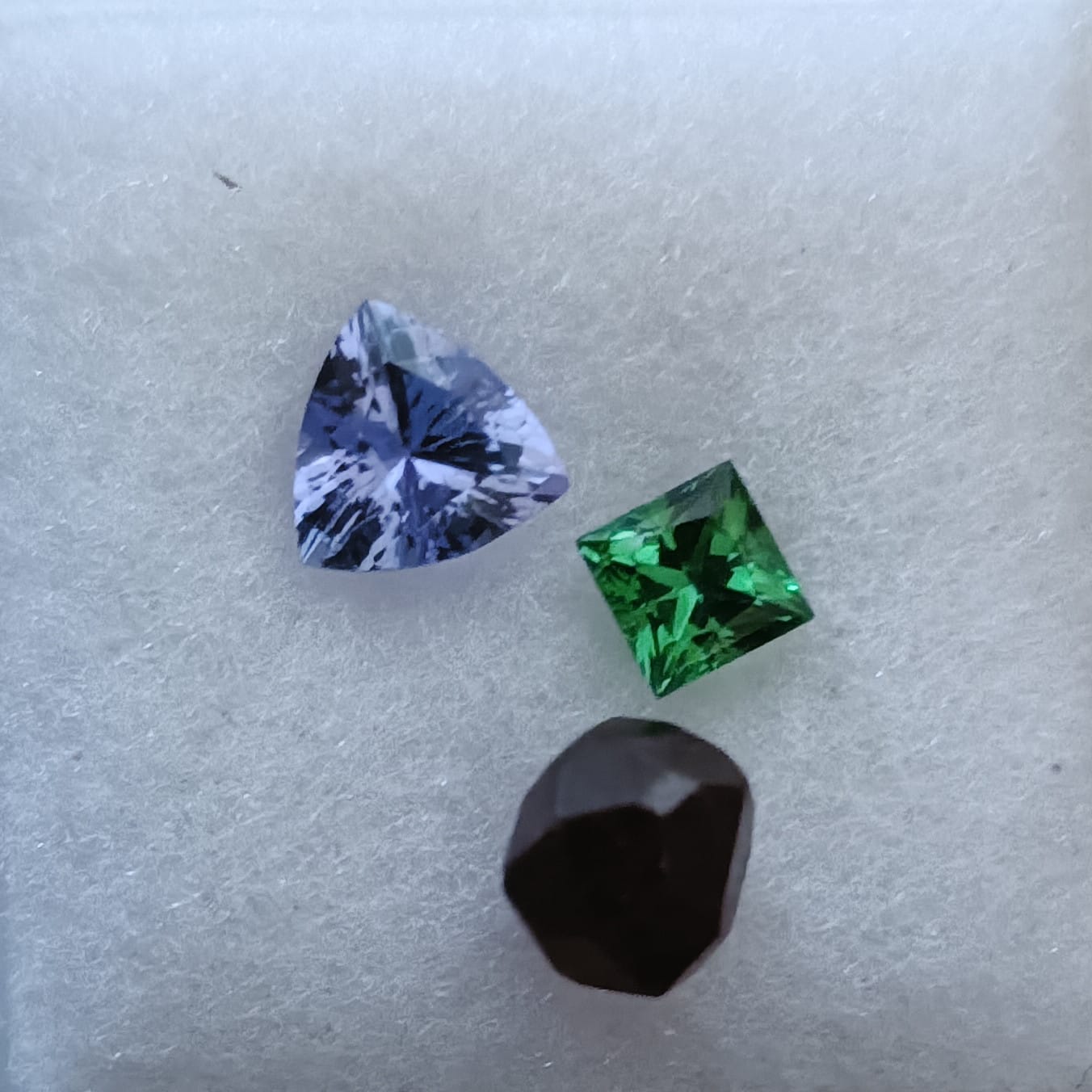 green and red garnet tanzanite